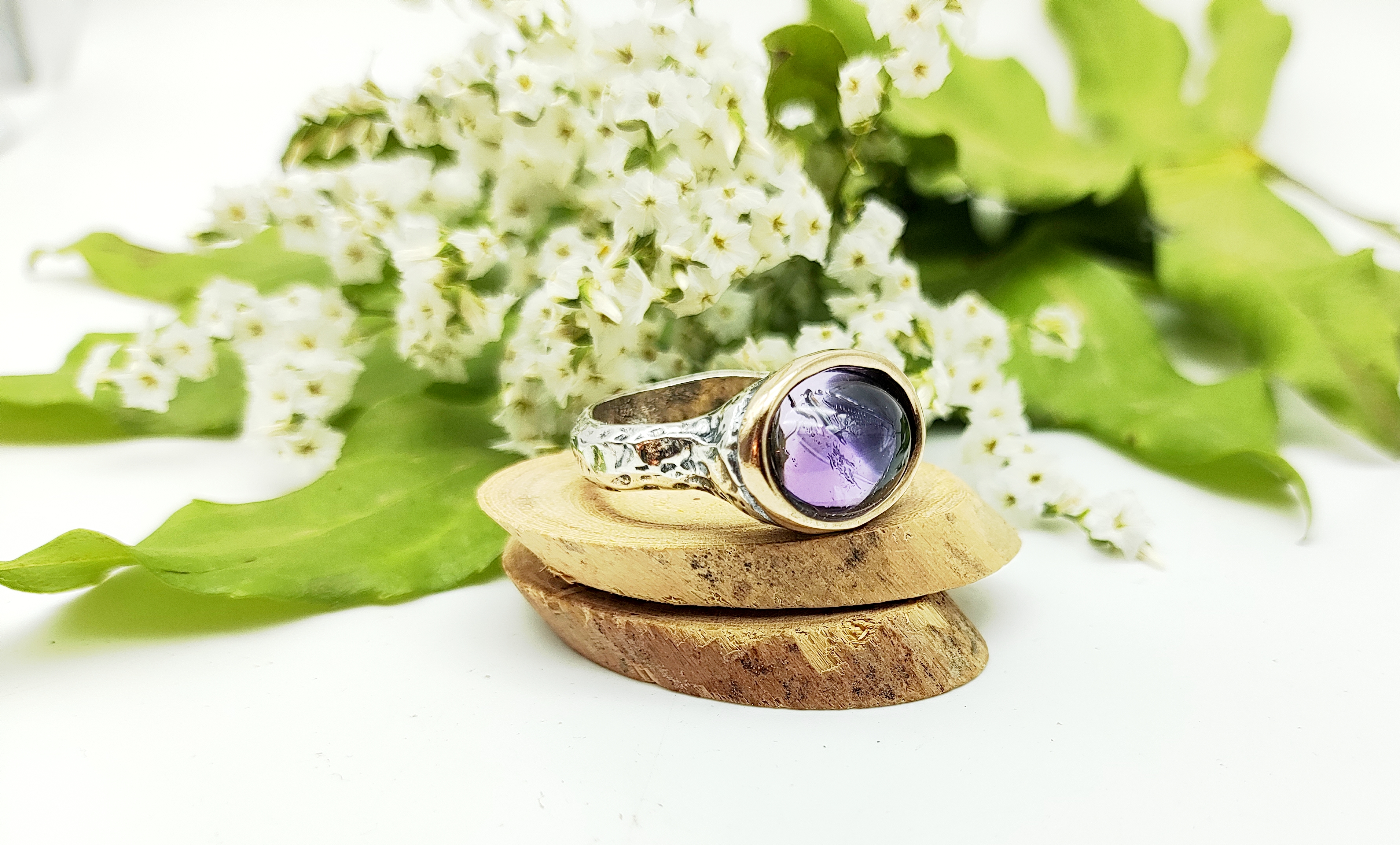 Anello Bubbles Cab Ametista ovale