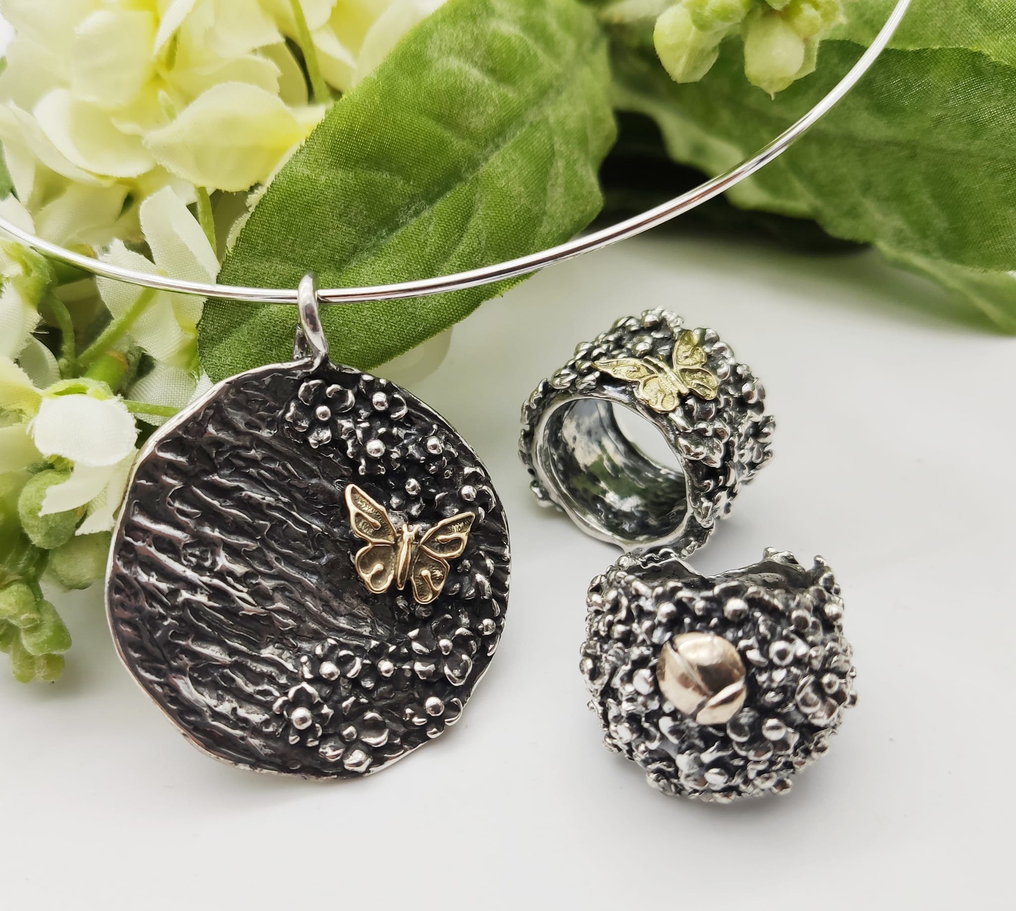 Ciondolo Bouquet con farfalla