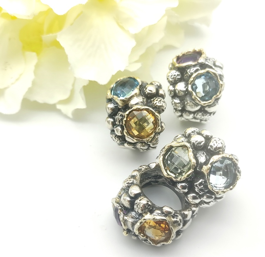 Anello Stones